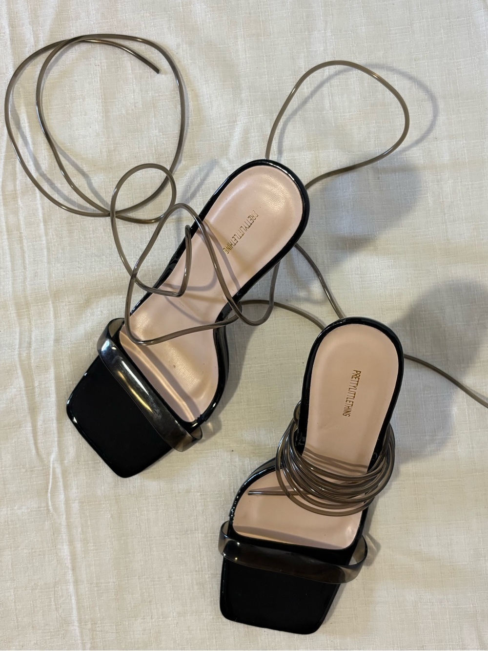 Pretty Little Thing Black Jelly Sandals Women’s Size 7 Trendy Minimalist Summer